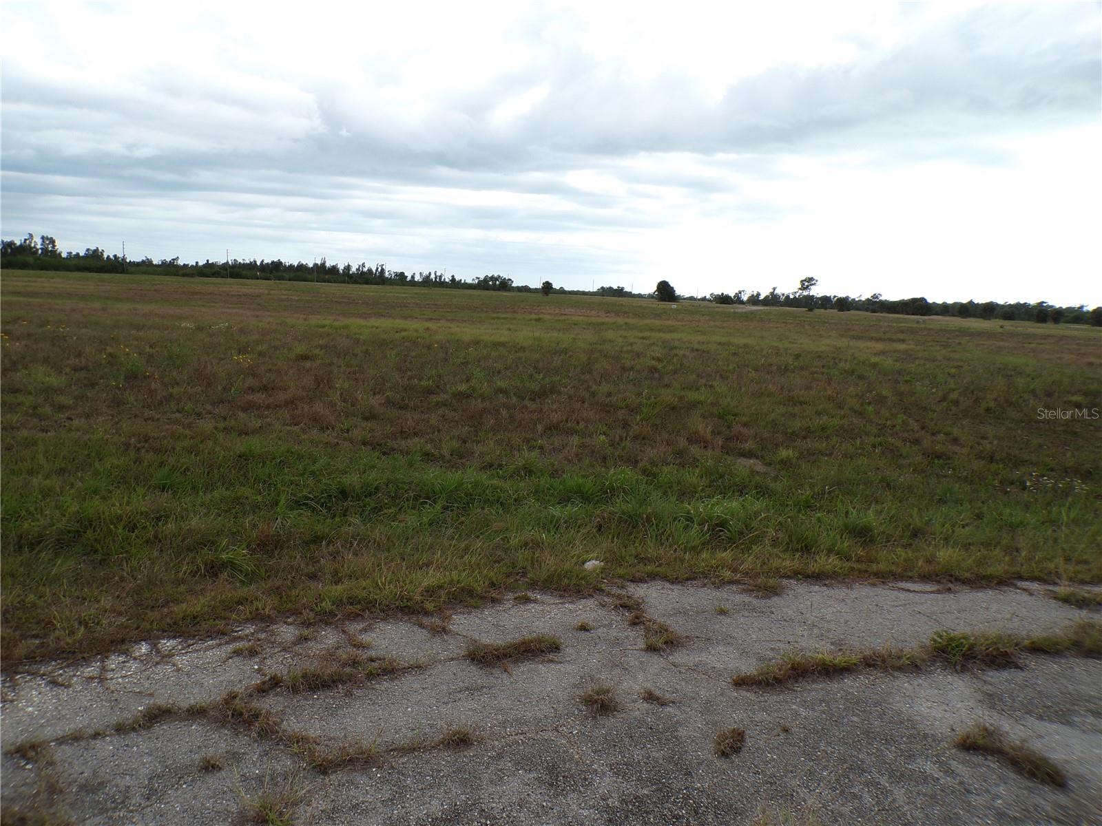 1 Bobolink Pl Property Photo 2