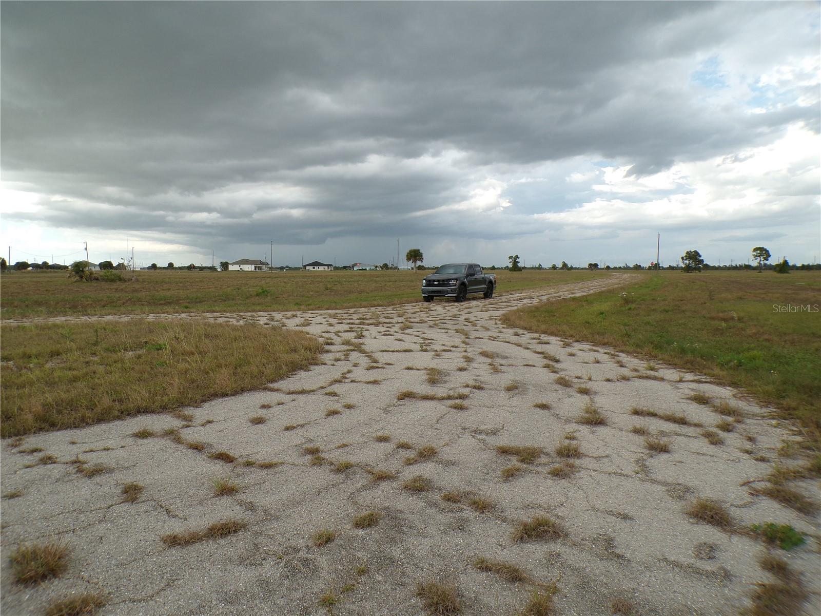 1 Bobolink Pl Property Photo 3