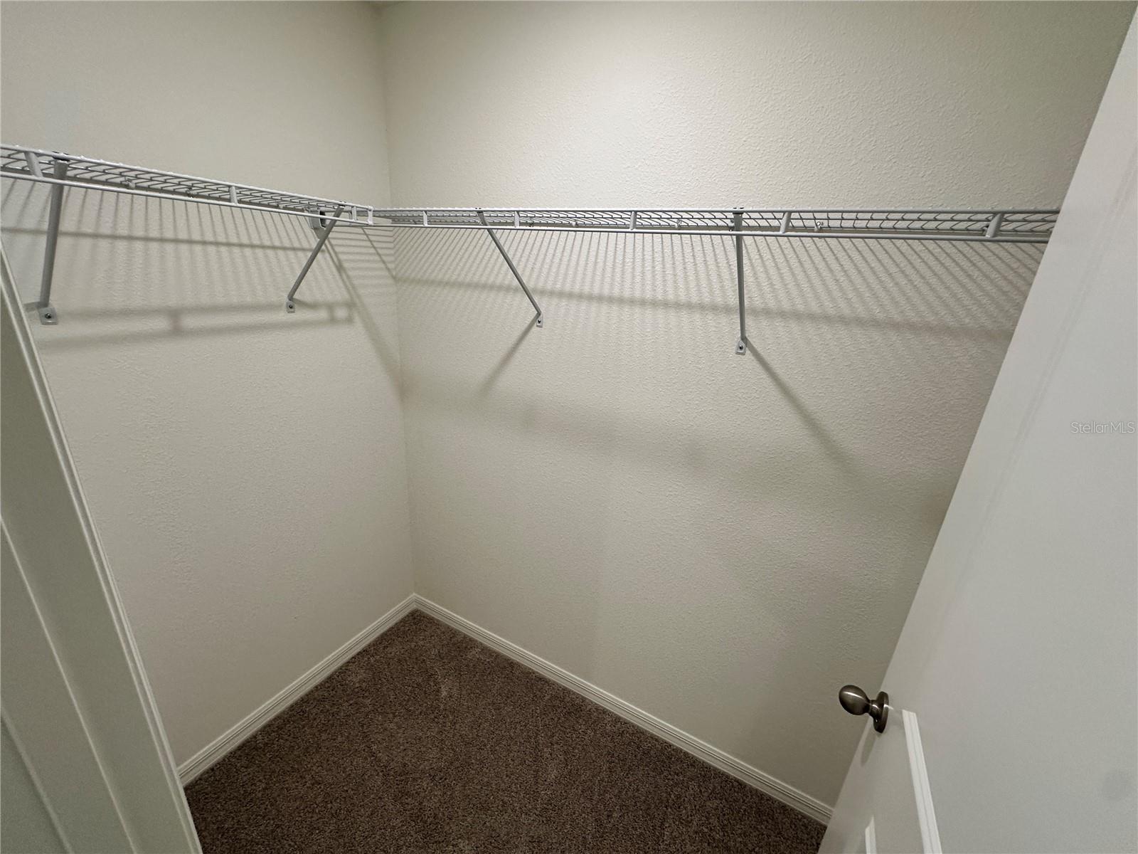 41 Round Tree Dr Property Photo 10