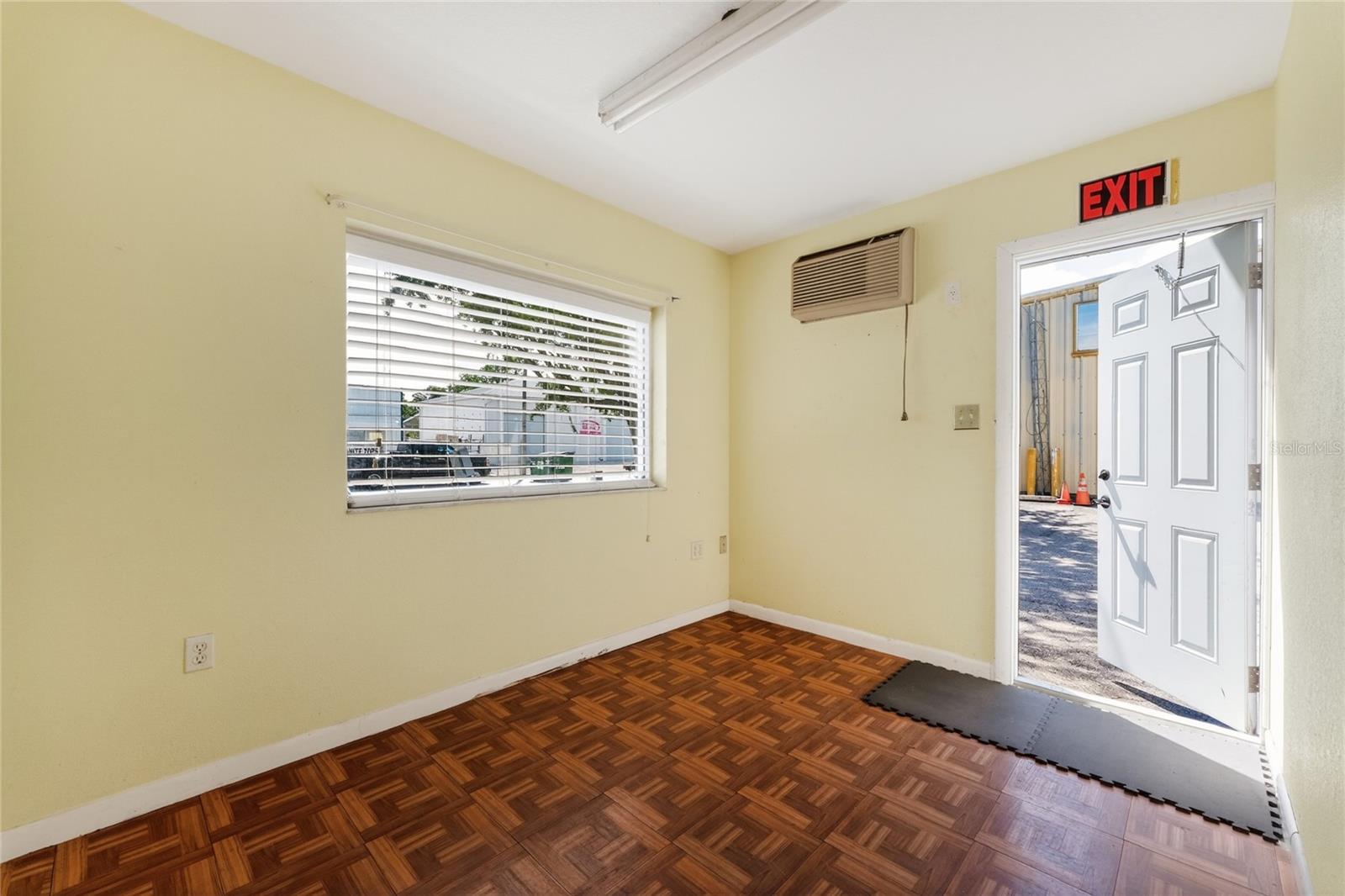 4159 Electric Way Property Photo 19