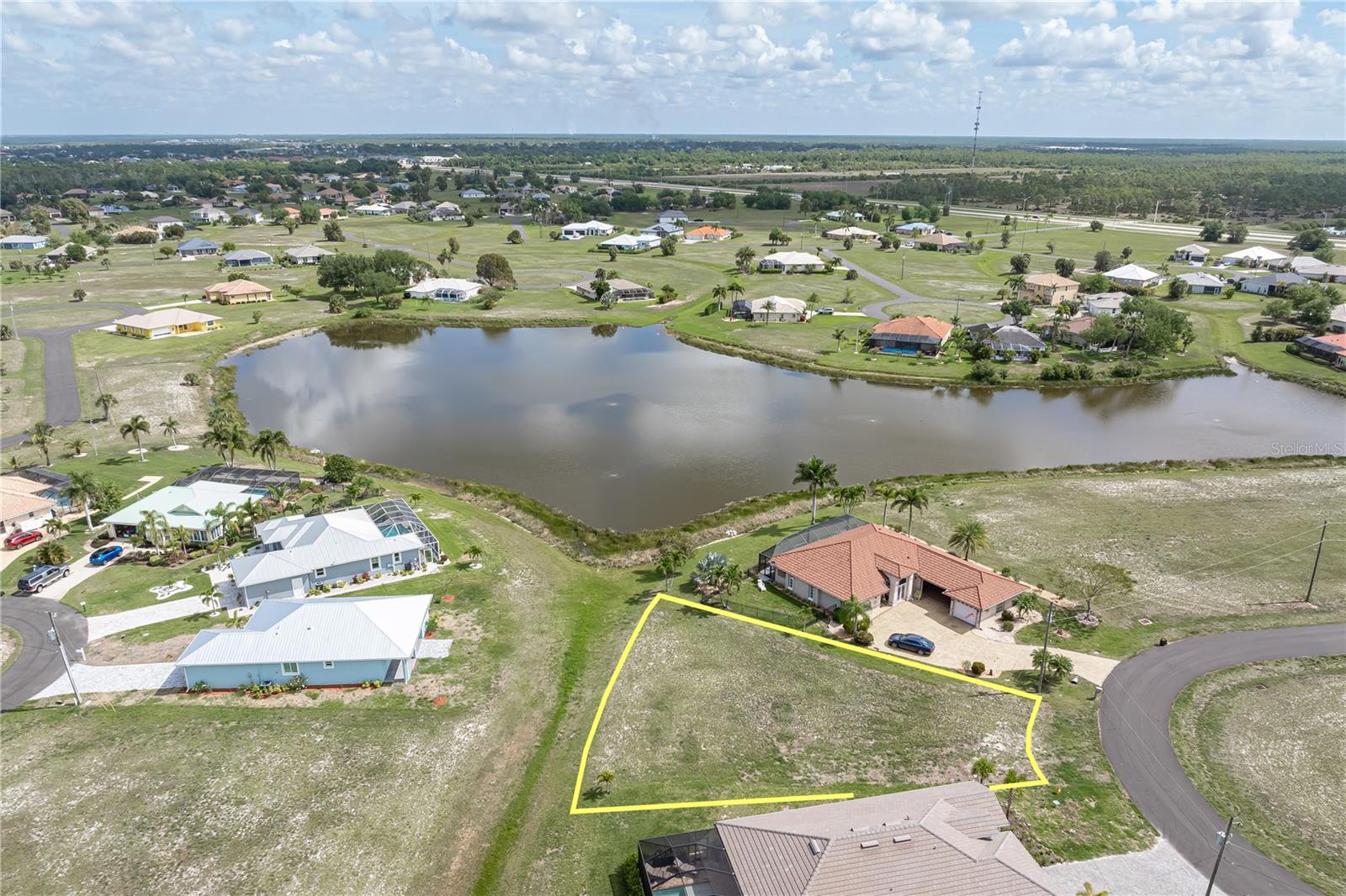 17528 Vellum Cir Property Photo 10