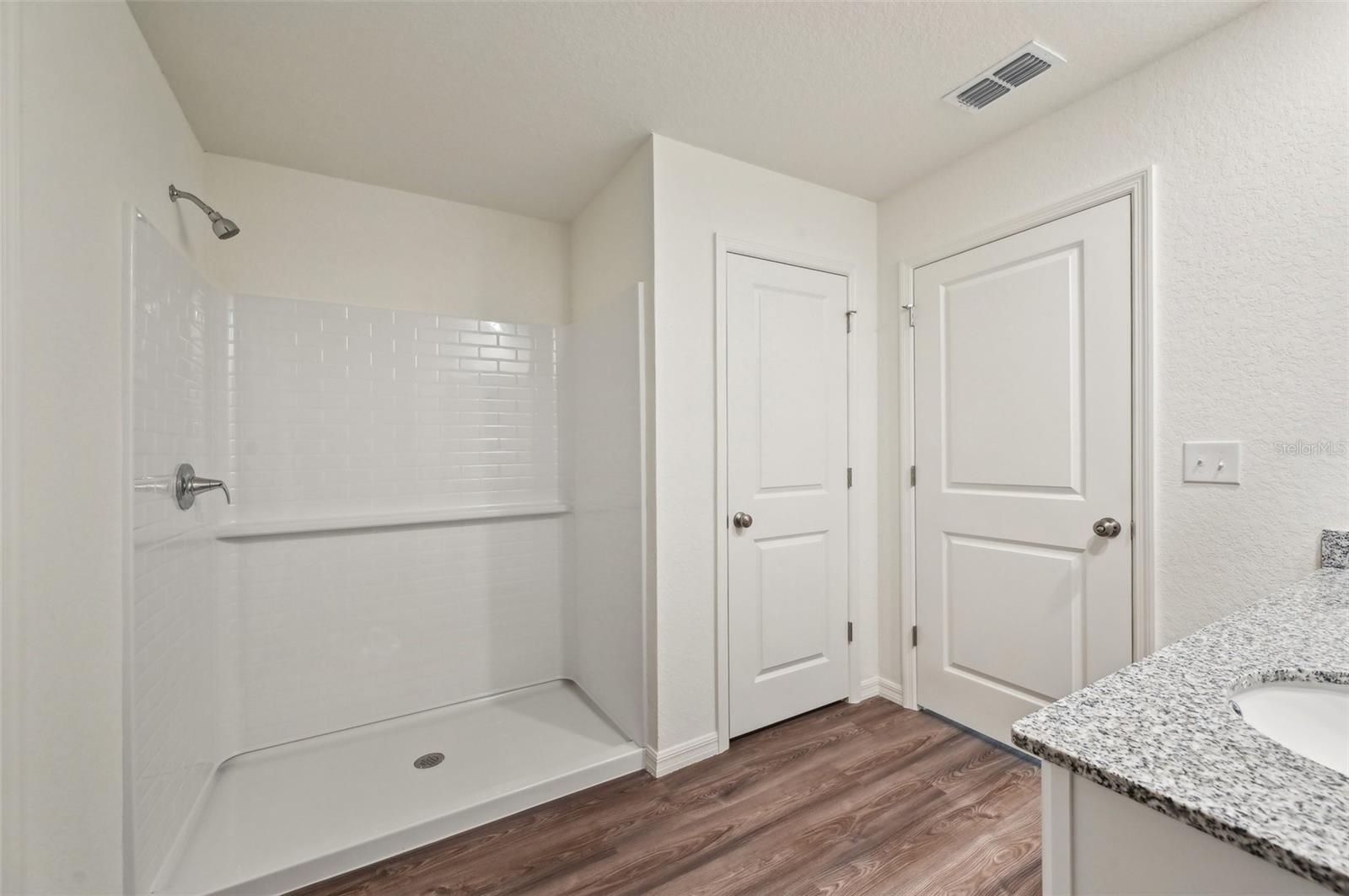 12 Hackberry Ct N Property Photo 18
