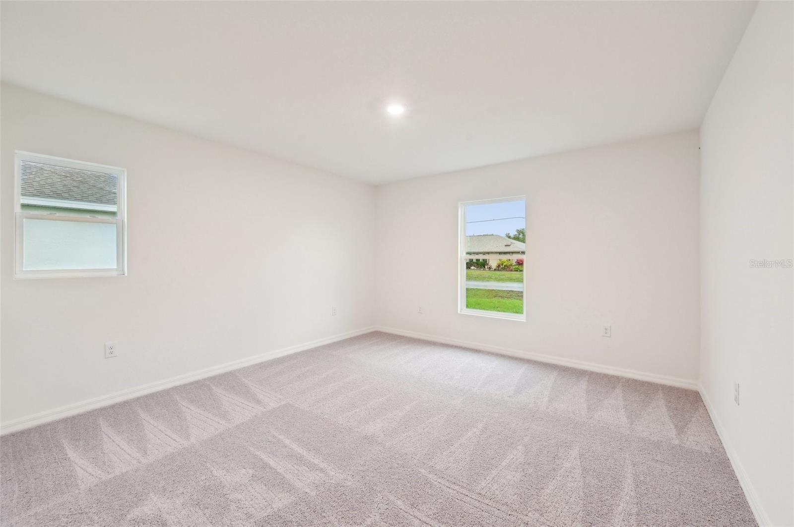 12 Hackberry Ct N Property Photo 22