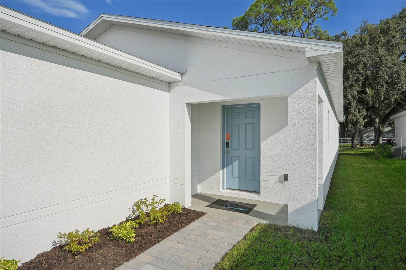 2073 Golden Beak Dr Property Photo 6