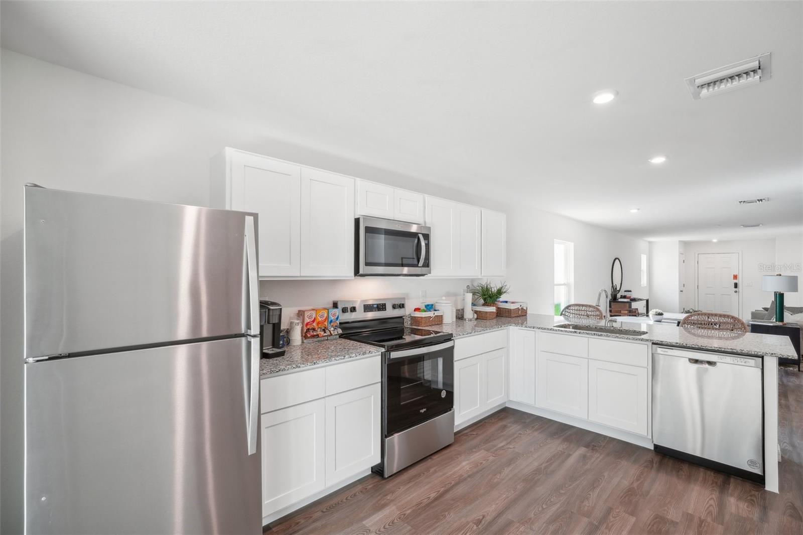 2073 Golden Beak Dr Property Photo 15