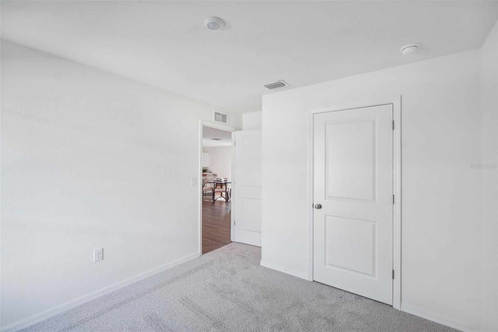 2073 Golden Beak Dr Property Photo 24