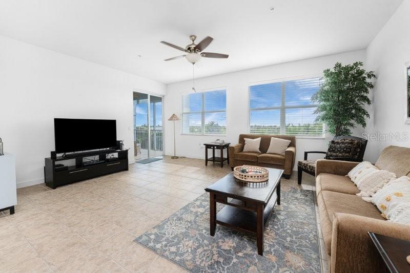 2001 Bal Harbor Blvd #2412 Property Photo 12
