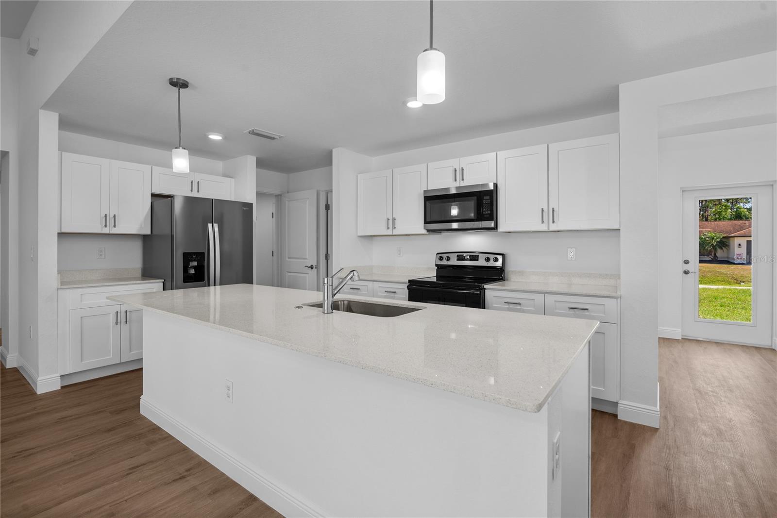2286 Atwater Dr Property Photo 2