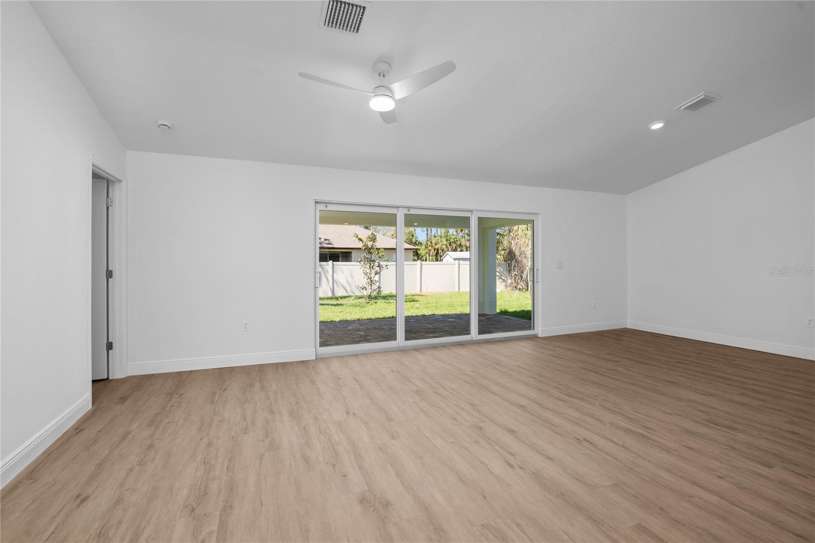 2286 Atwater Dr Property Photo 7
