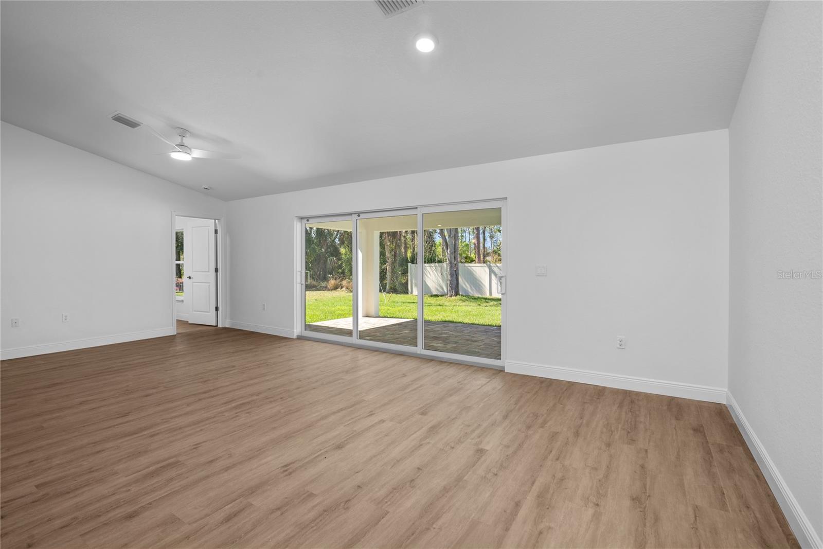 2286 Atwater Dr Property Photo 8