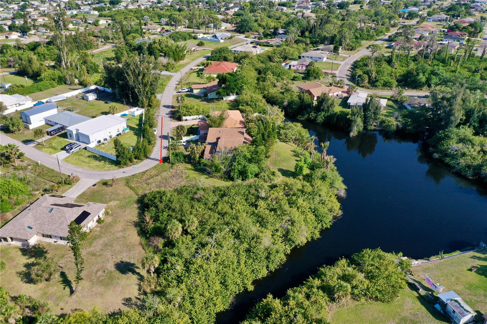 Monza Ave Property Photo 11
