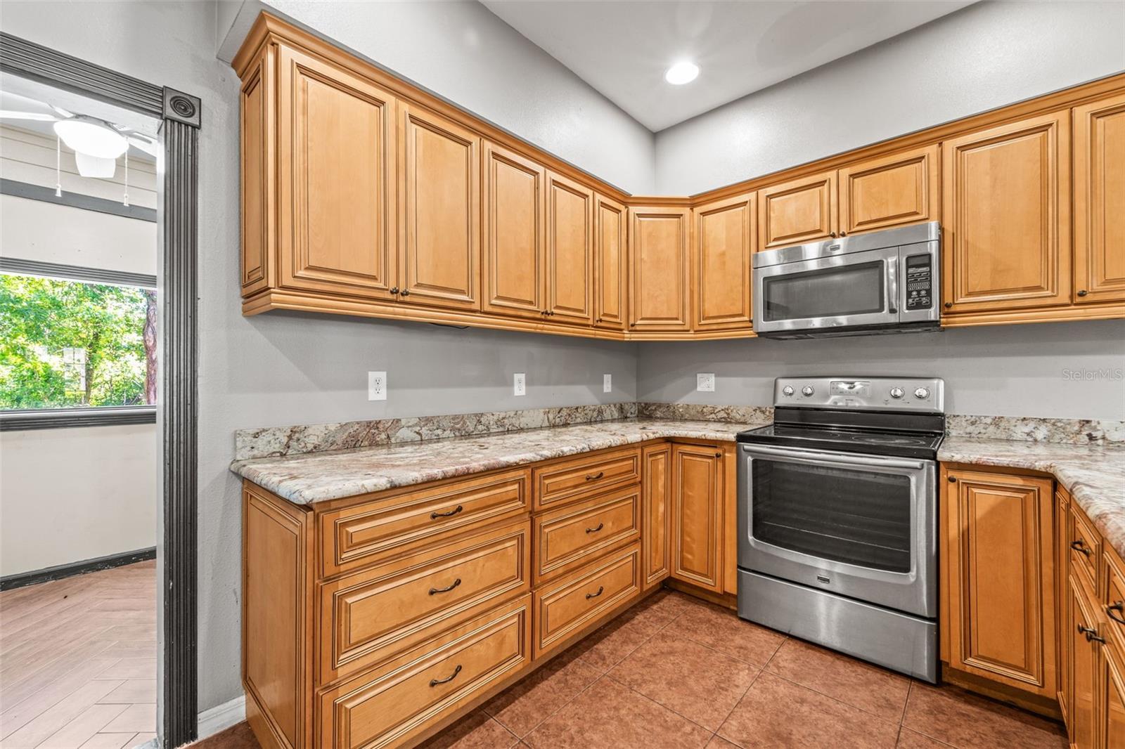 312 Winchester Way Property Photo 8
