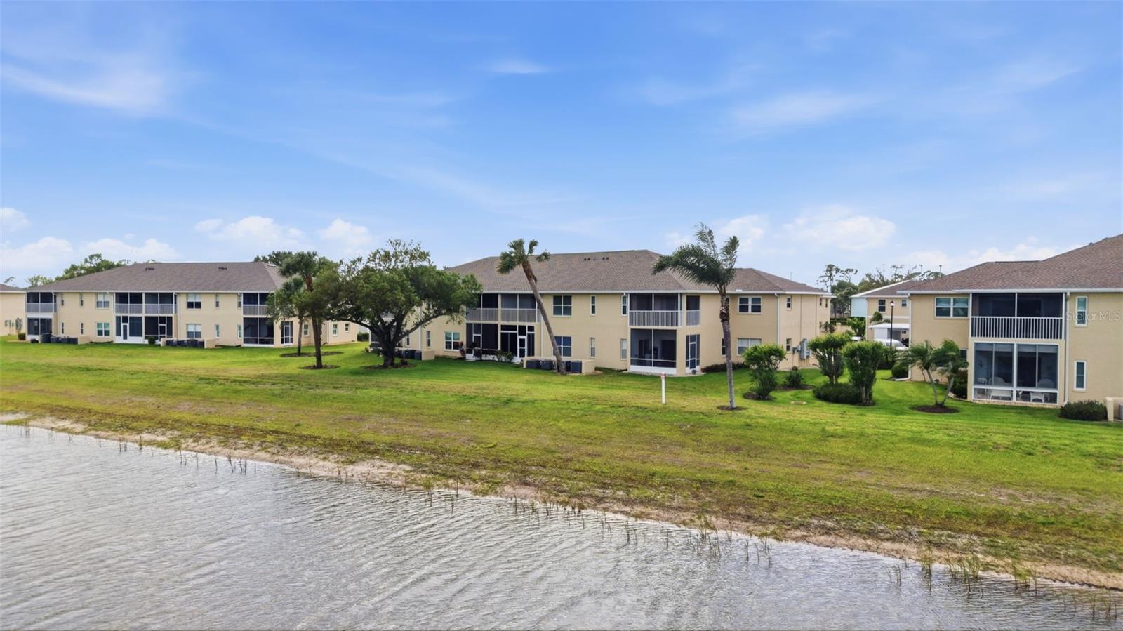 5800 Sabal Trace Dr #401 Property Photo 1