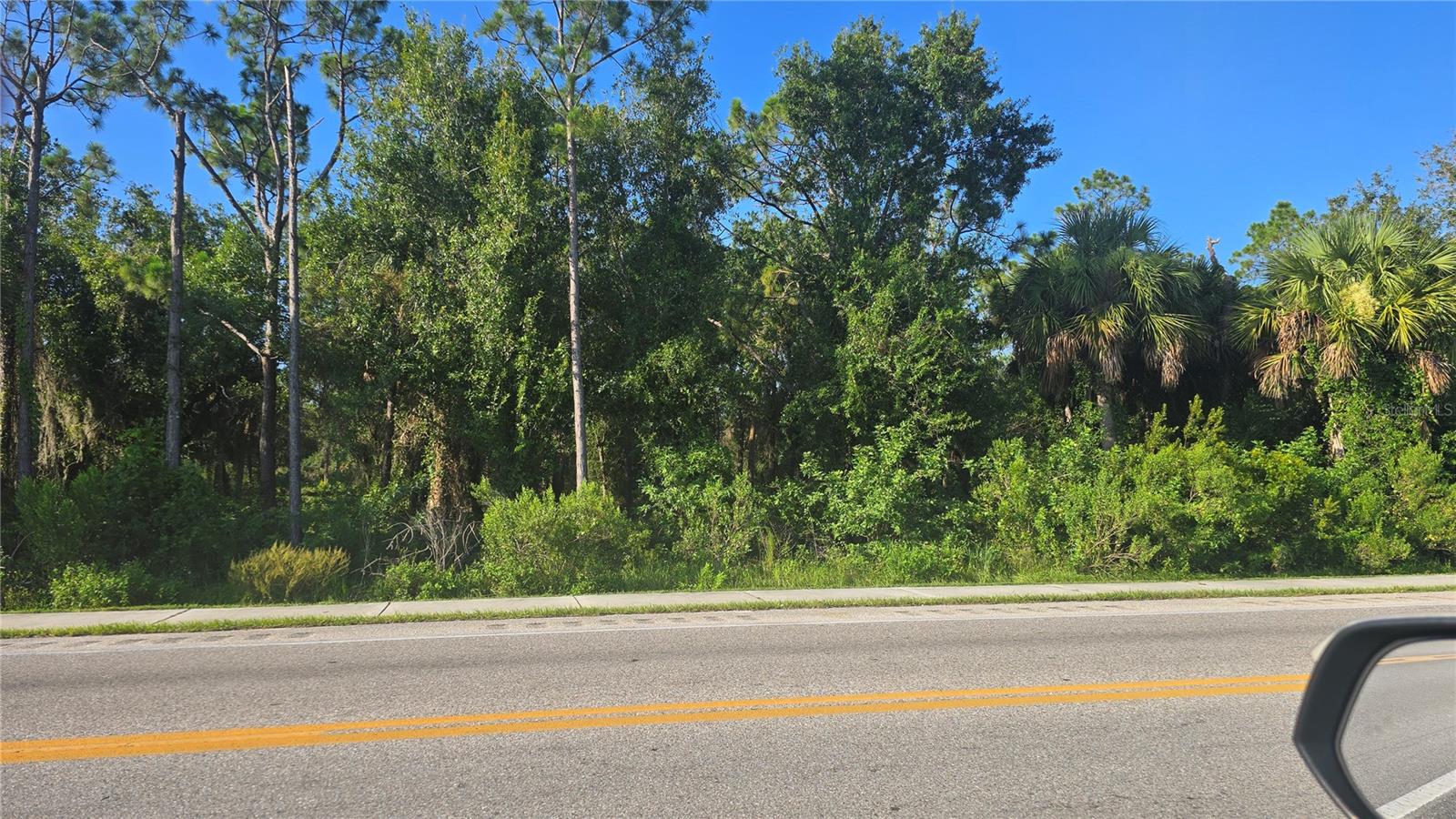 5230 KNOLLWOOD DR Property Photo 1