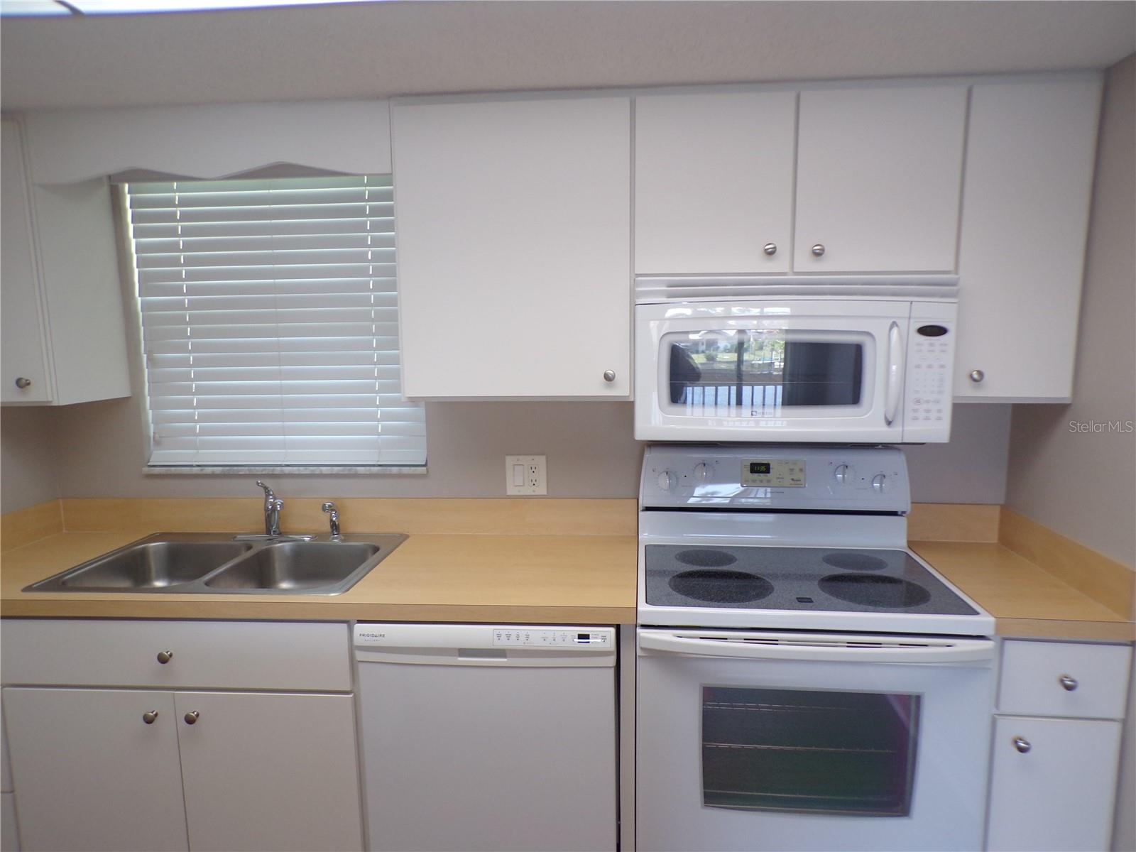 1080 Bal Harbor Blvd #4d Property Photo 8