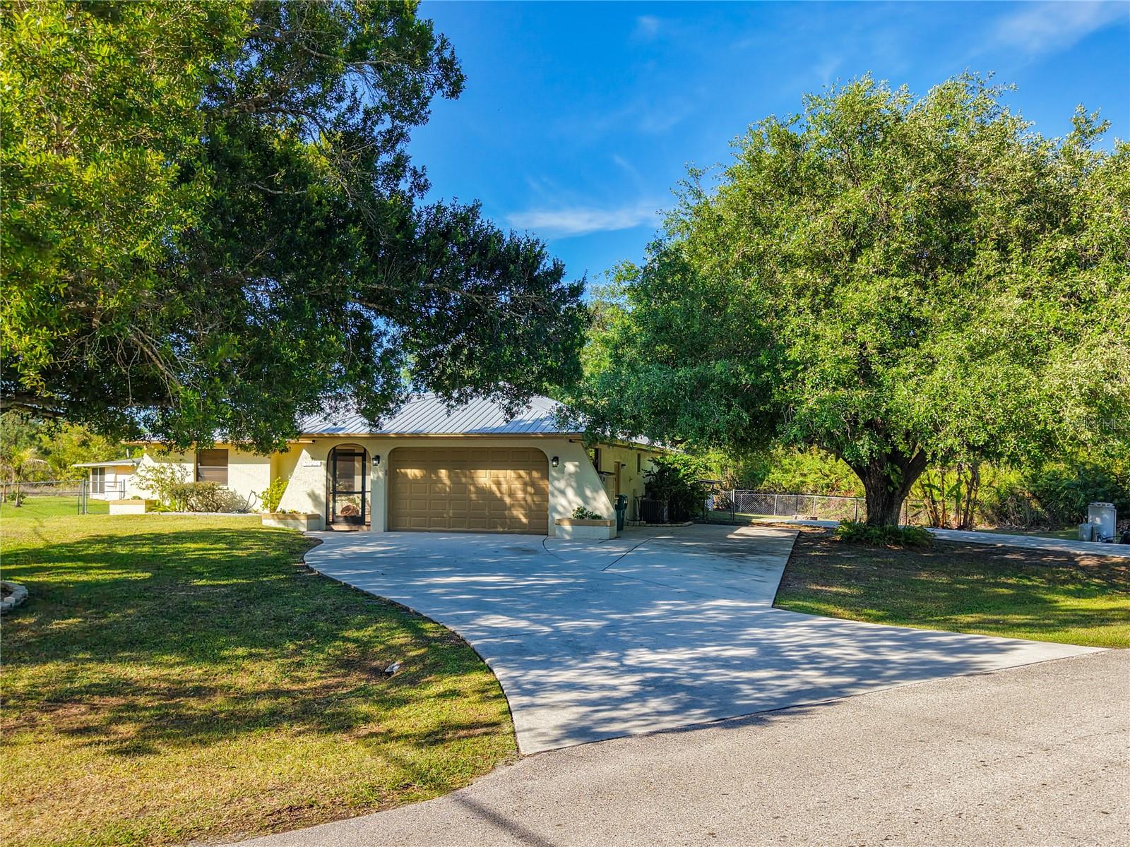 27505 SENATOR DR Property Photo 1