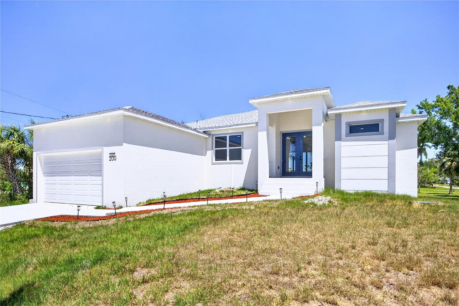 200 Leach Dr Property Photo 1