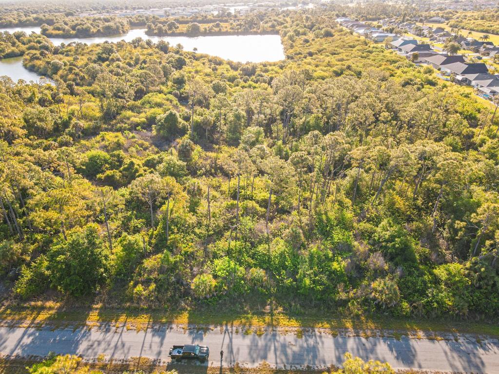 Blueleaf Dr Property Photo 14