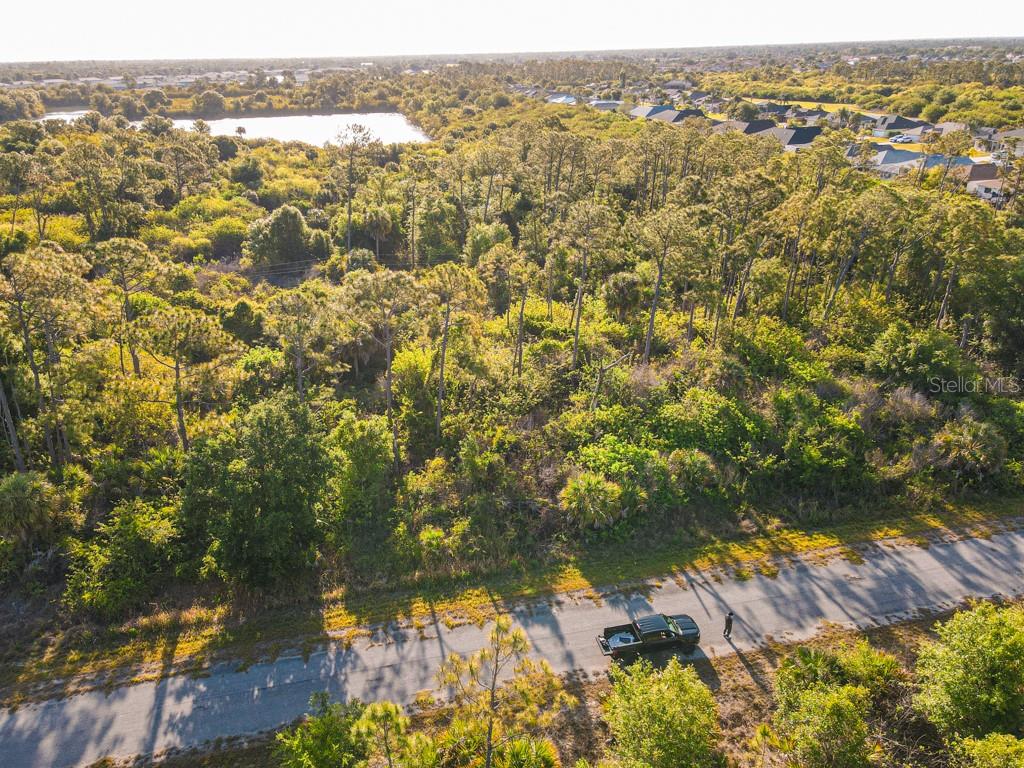 Blueleaf Dr Property Photo 15