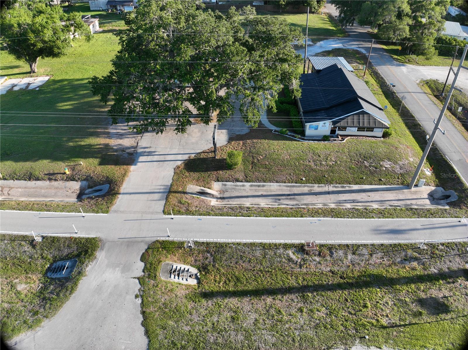 2442 Ne Highway 70 Property Photo 6