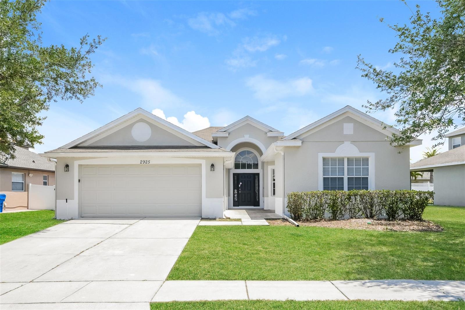 2925 WILLOW CREEK LN Property Photo 1