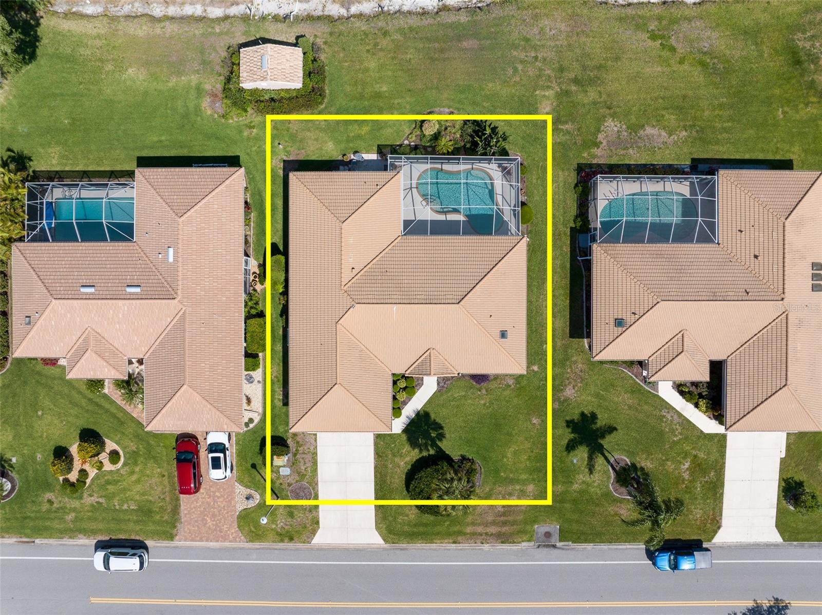 3162 E Village Dr Property Photo 41