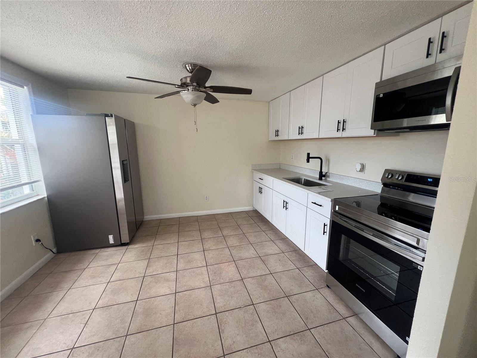 275 Pineapple St #b Property Photo 3