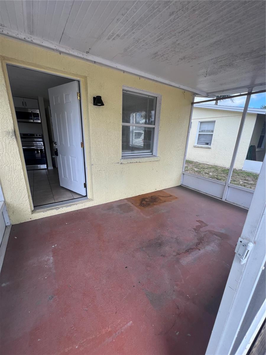 275 Pineapple St #b Property Photo 9
