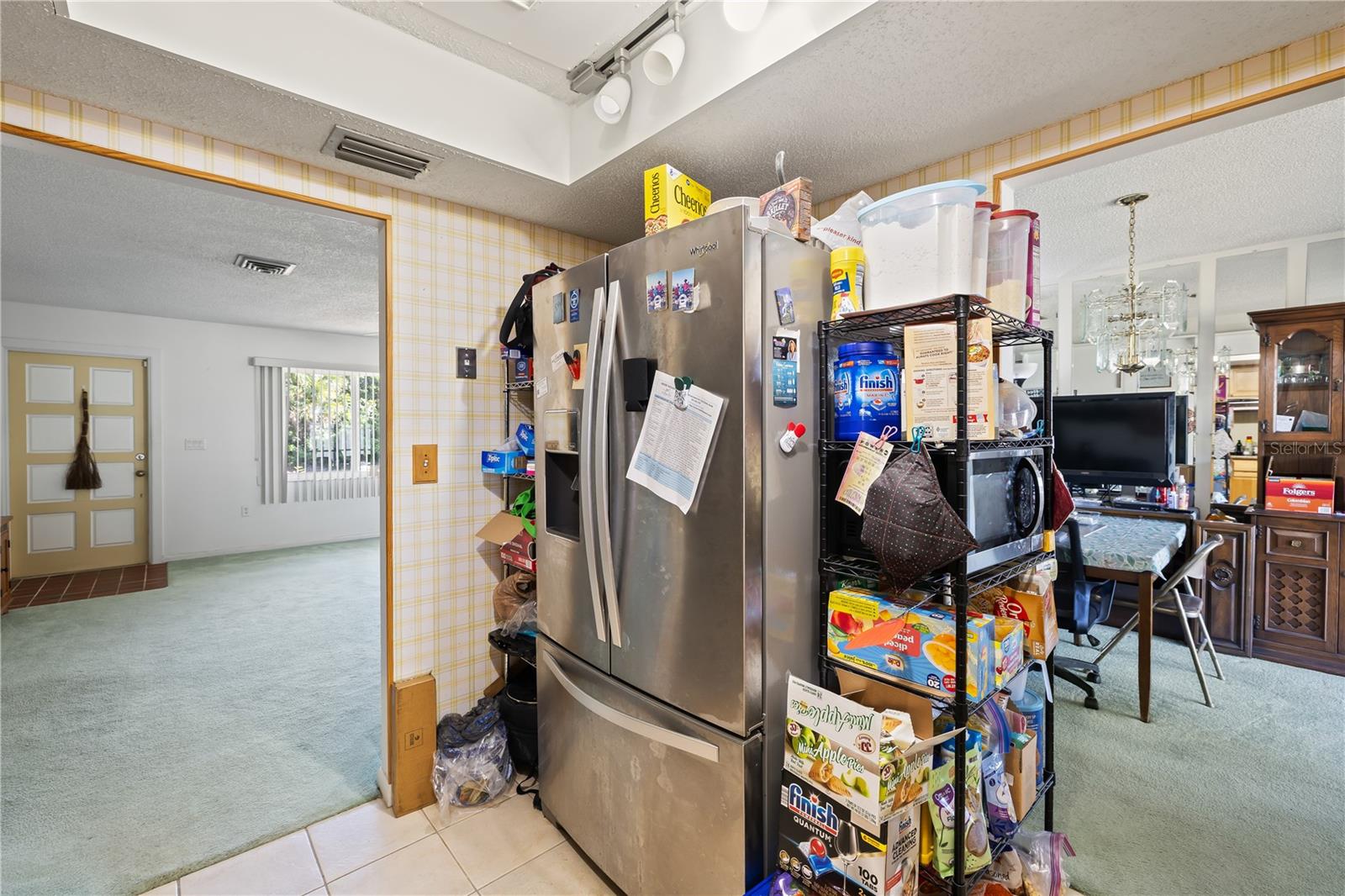 22158 Riverhead Ave Property Photo 16