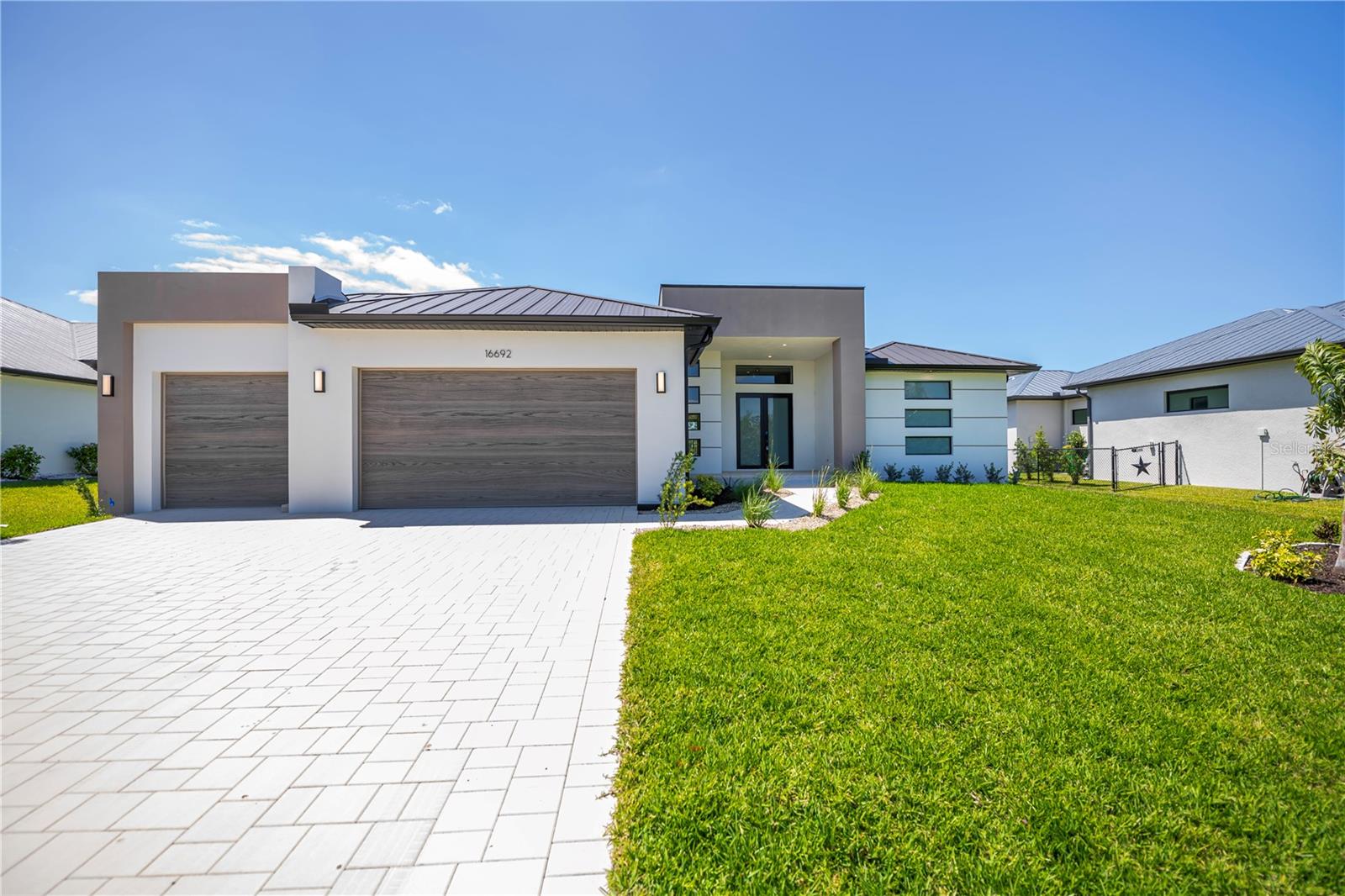 16692 LIGGETT CIR Property Photo 1