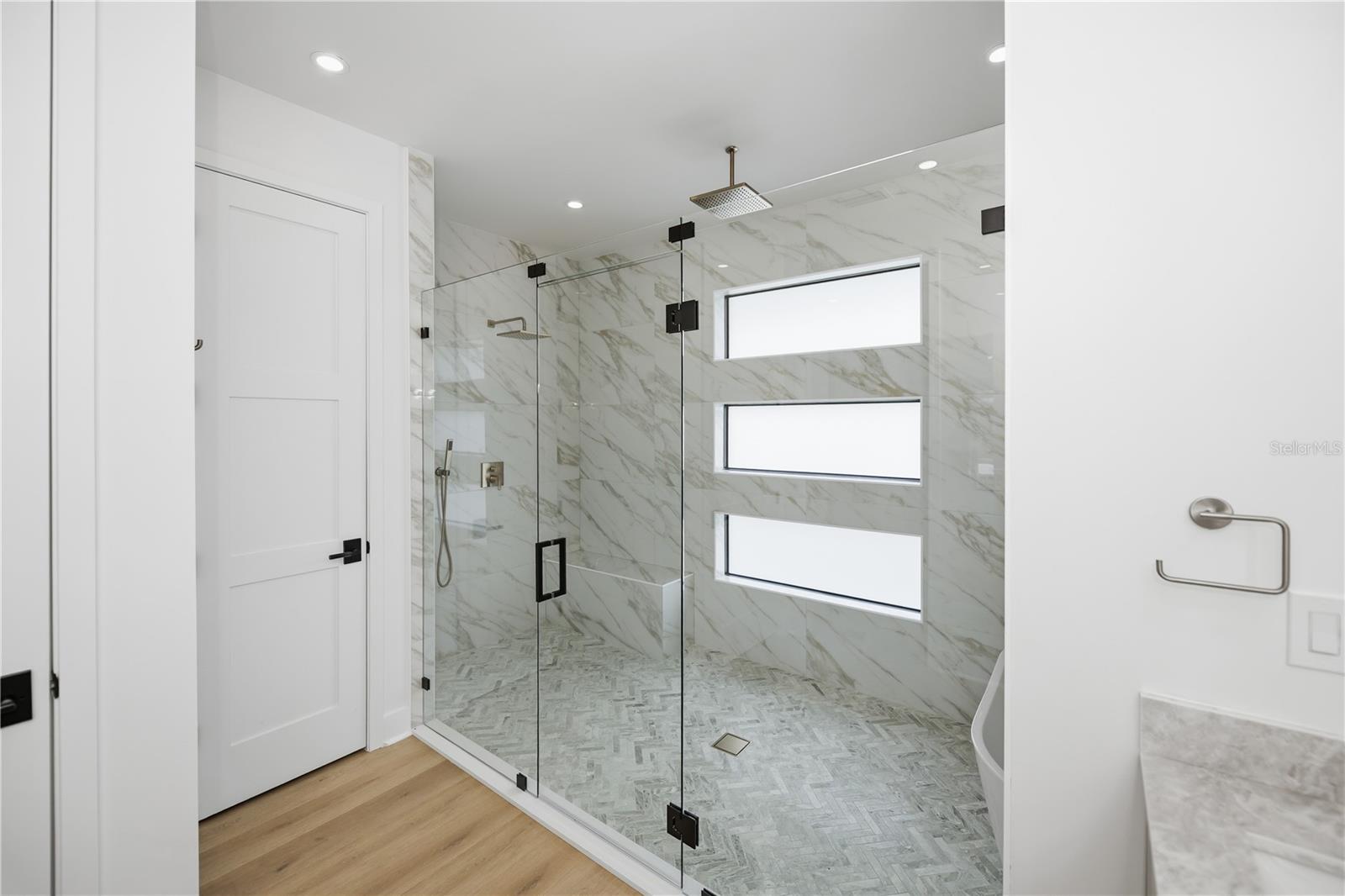 16692 Liggett Cir Property Photo 27