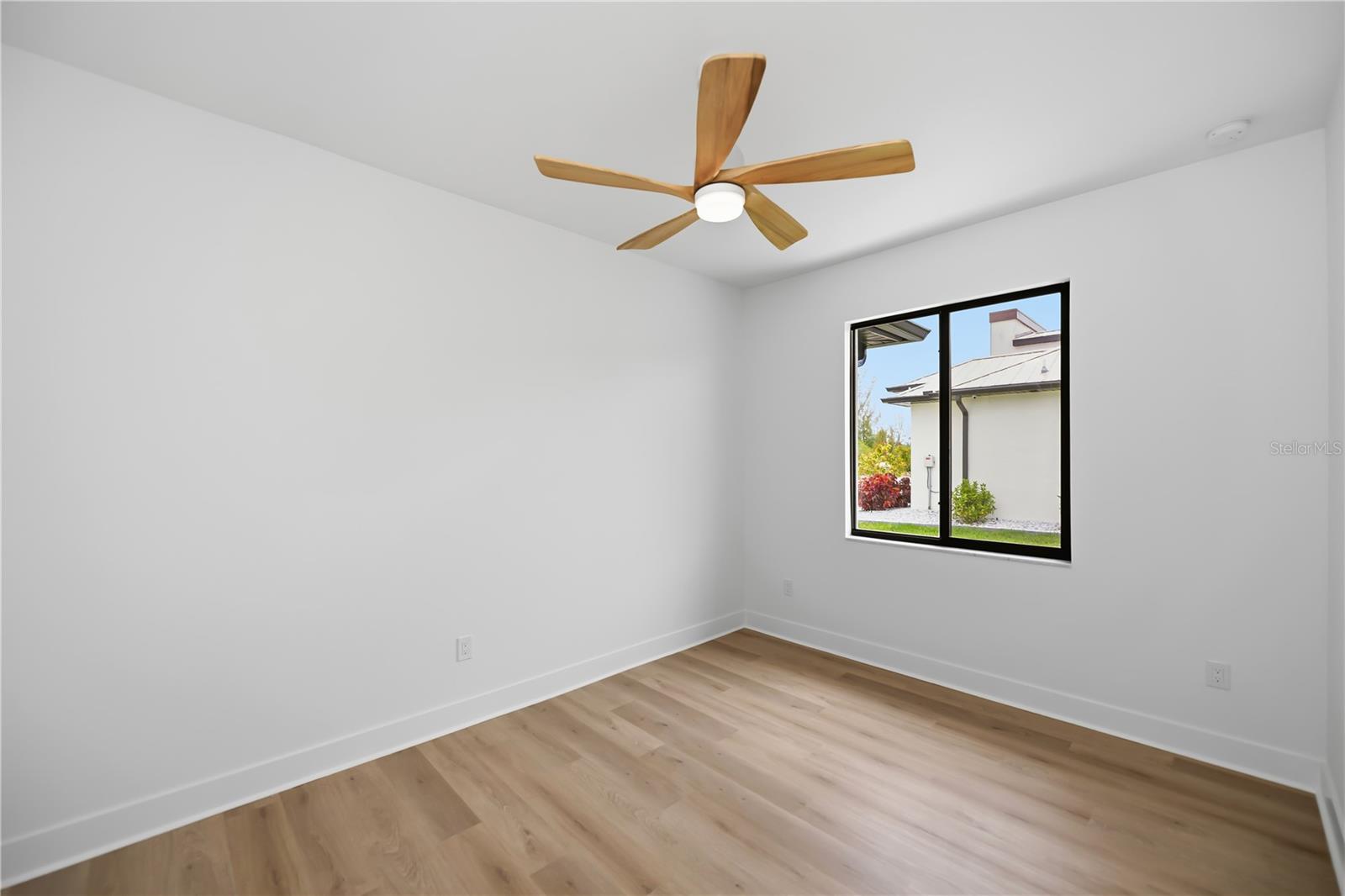 16692 Liggett Cir Property Photo 29