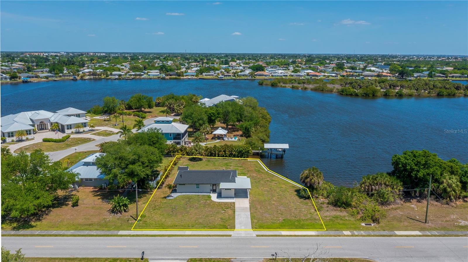 3404 Lake View Blvd Property Photo 1