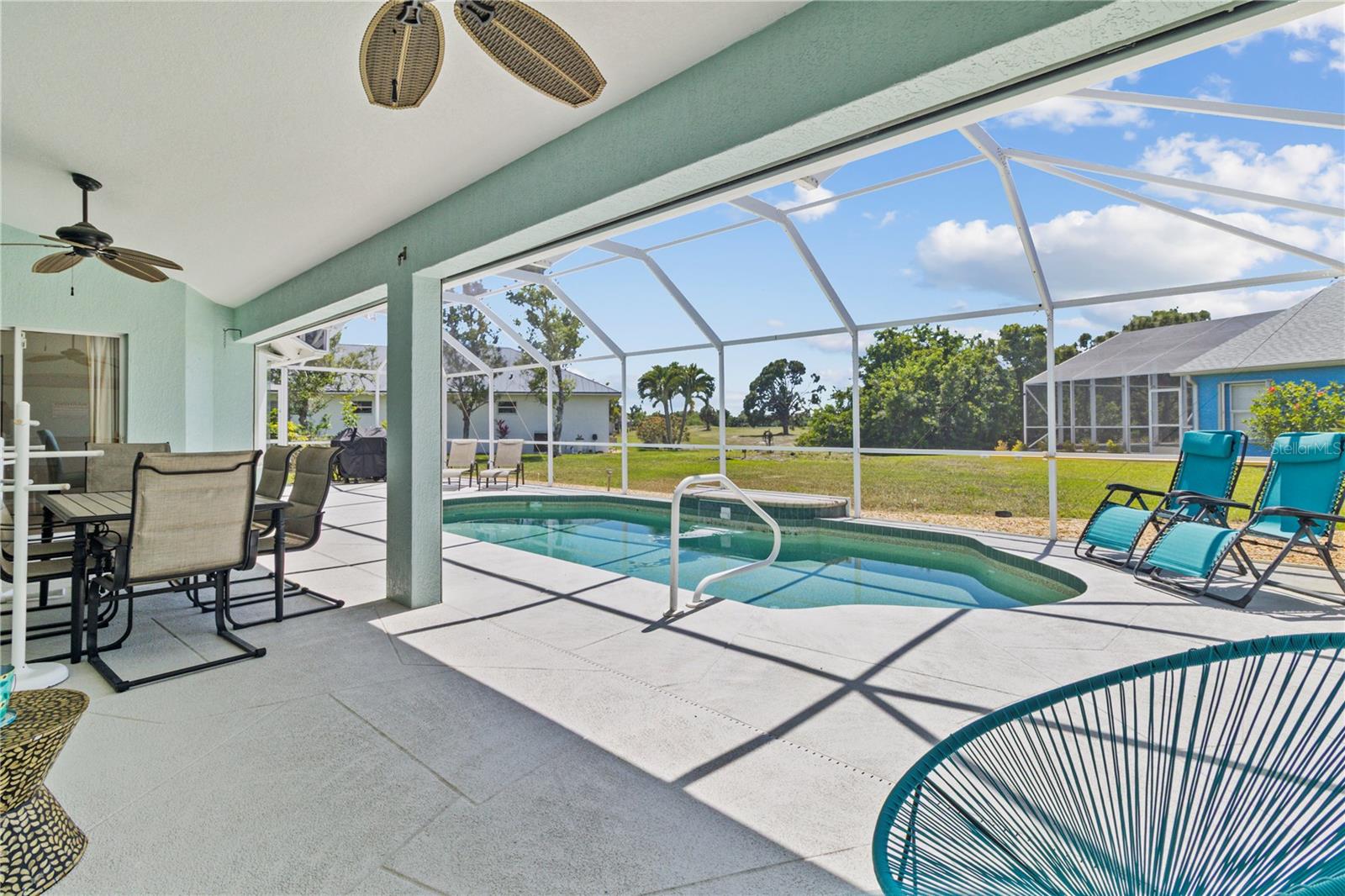 54 Medalist Pl Property Photo 35