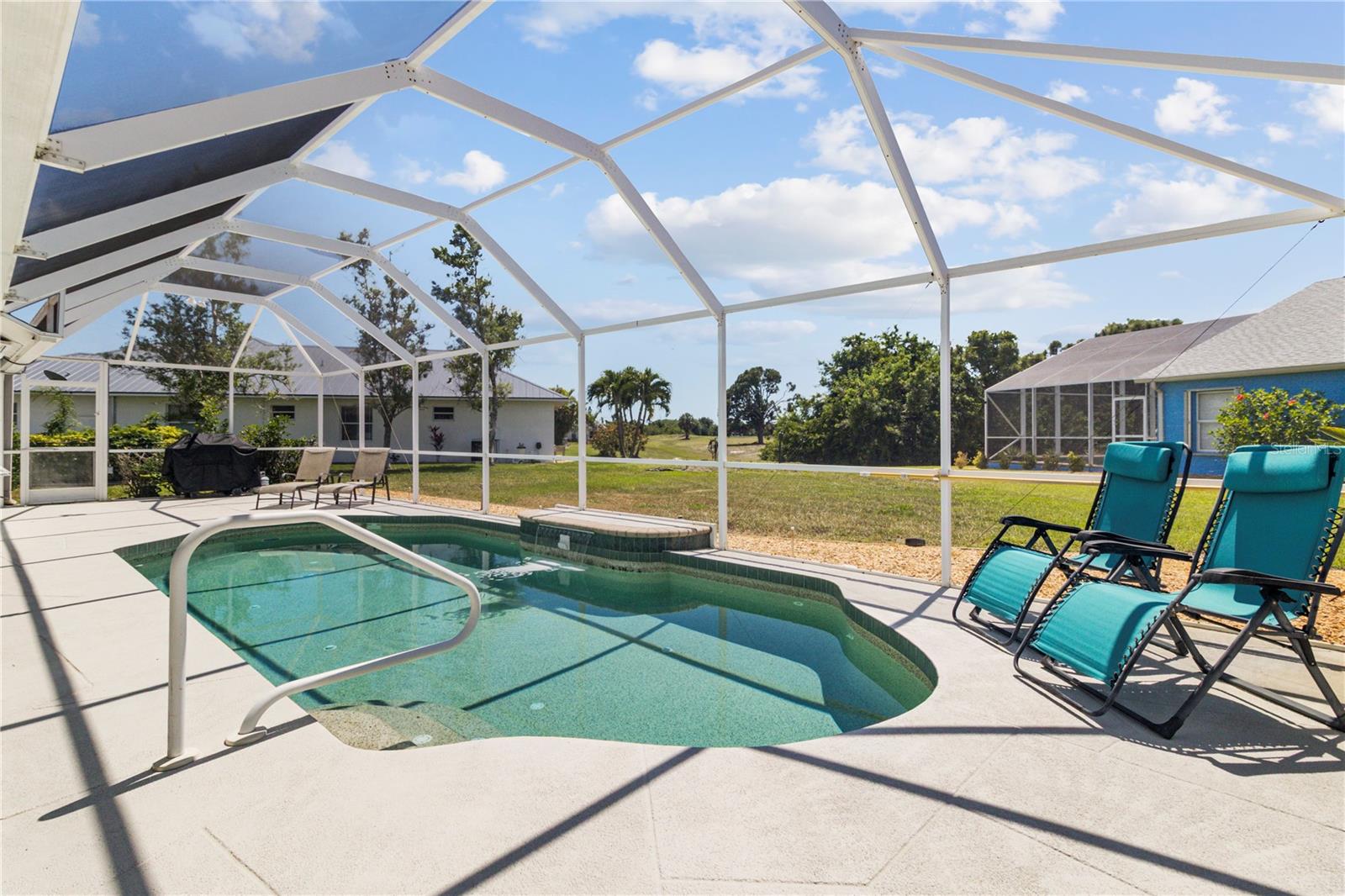 54 Medalist Pl Property Photo 36