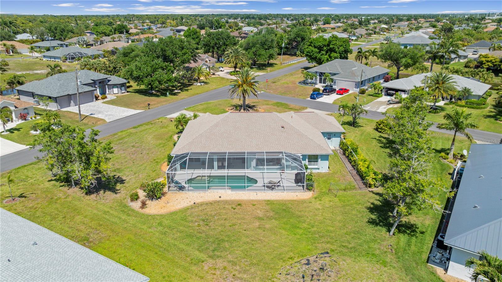 54 Medalist Pl Property Photo 48