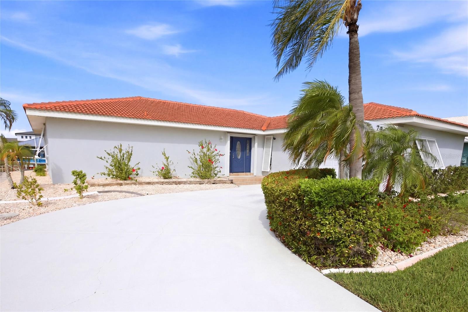 79 Tropicana Dr Property Photo 1