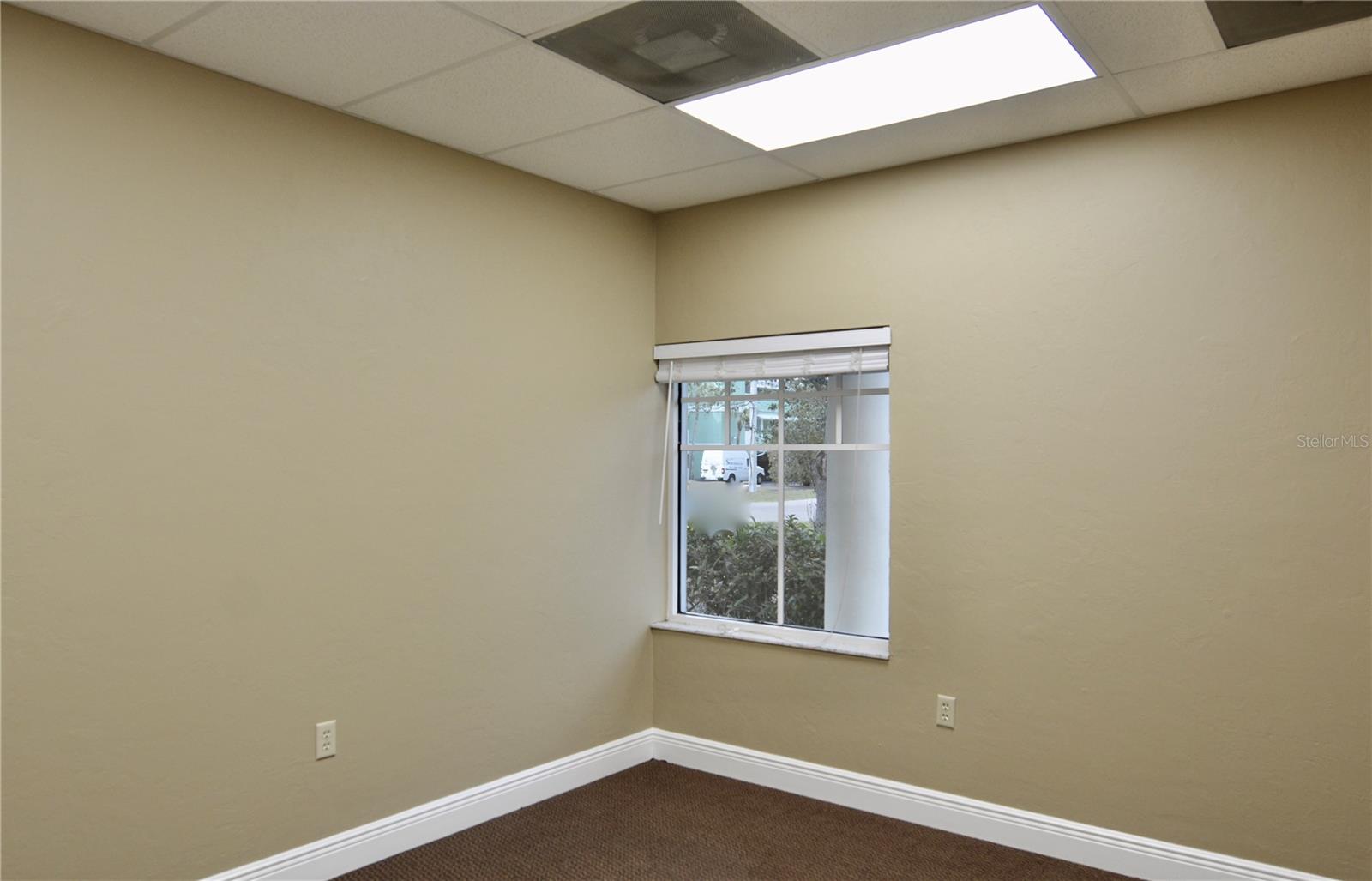2496 Caring Way #b Property Photo 4
