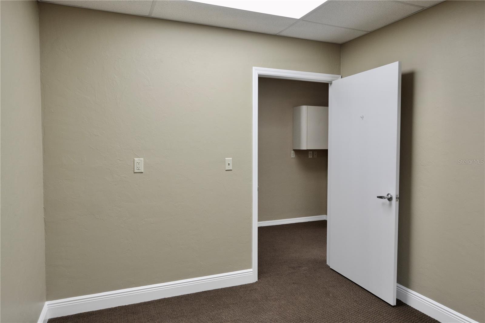 2496 Caring Way #b Property Photo 7
