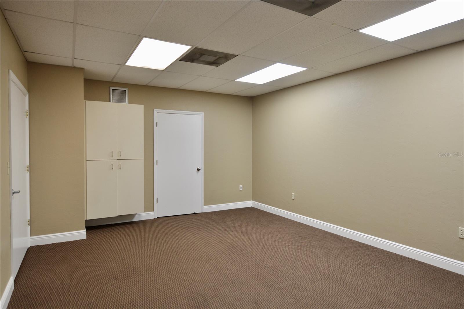 2496 Caring Way #b Property Photo 9