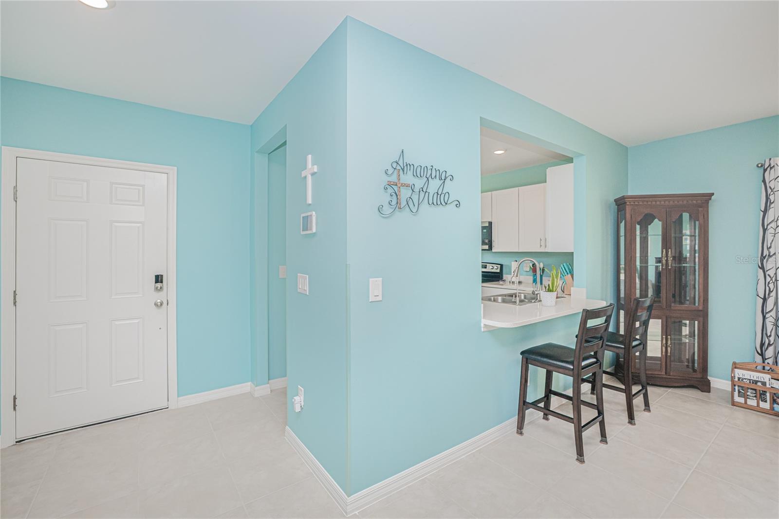 25292 E Lenox Cir Property Photo 9