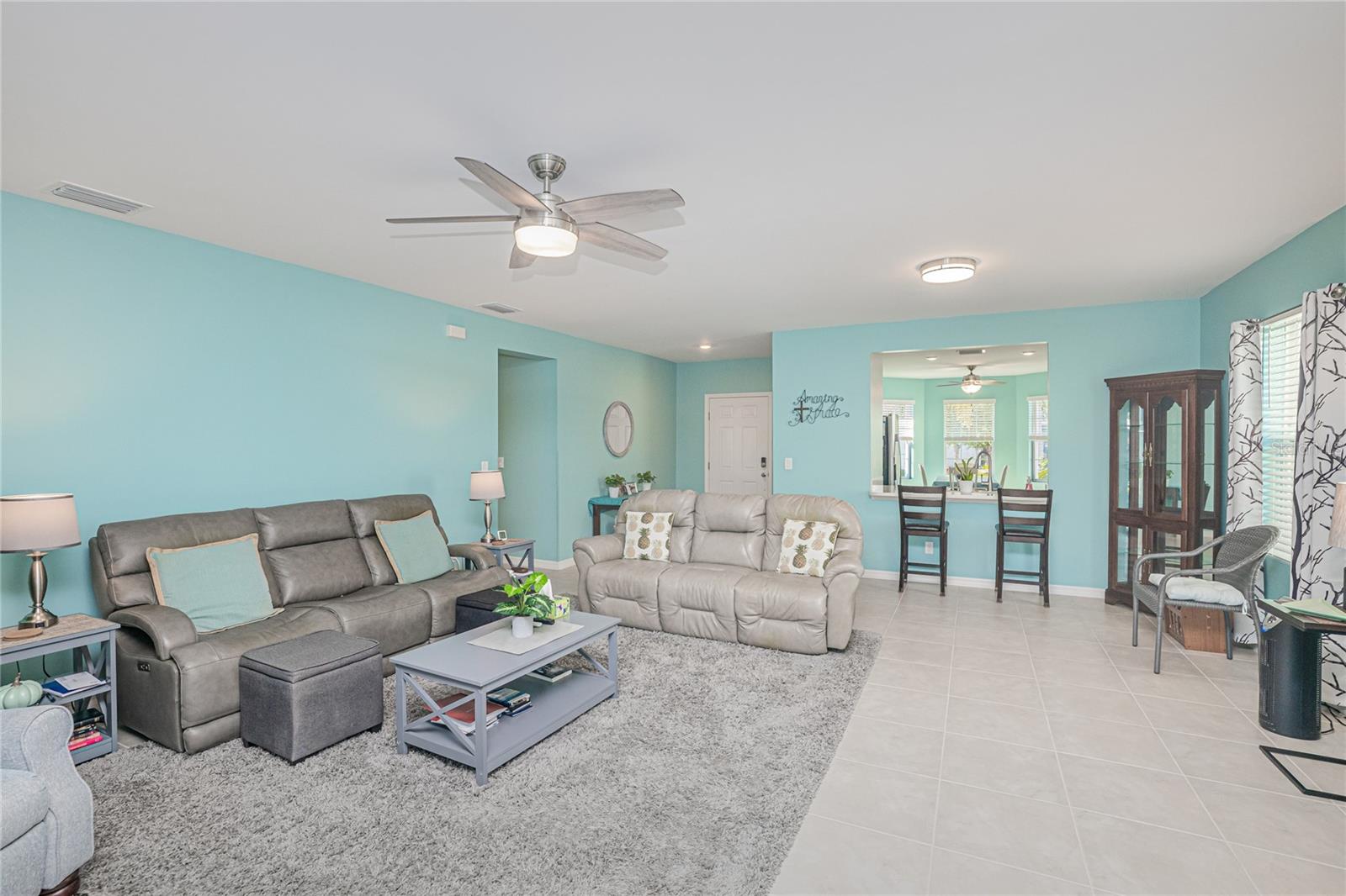 25292 E Lenox Cir Property Photo 13