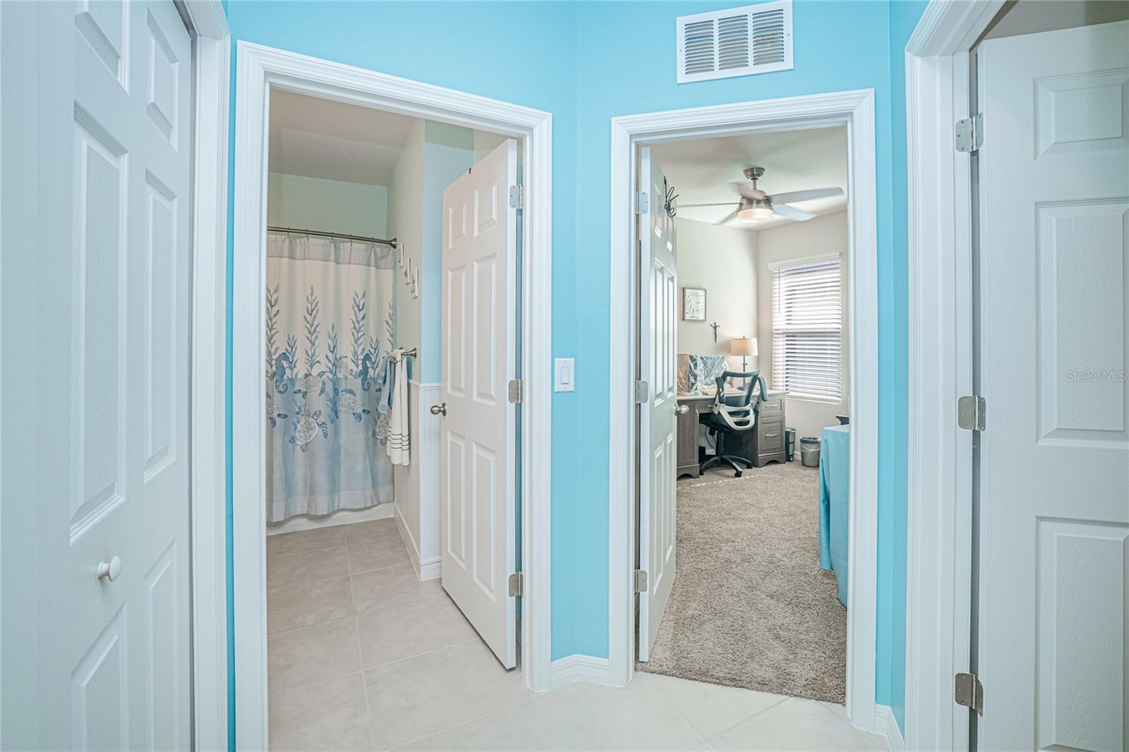 25292 E Lenox Cir Property Photo 22
