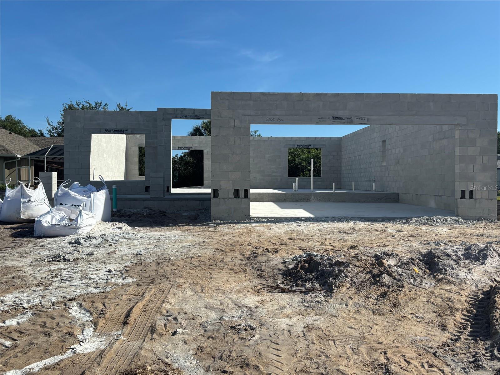 27281 Puno Dr Property Photo 2