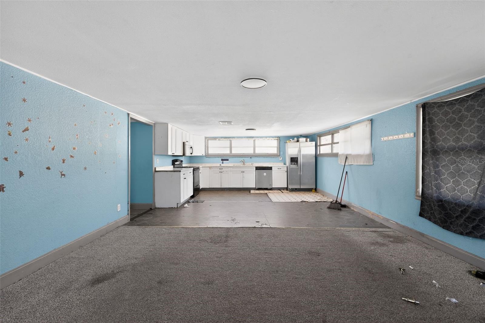 108 Earl Ave Property Photo 4