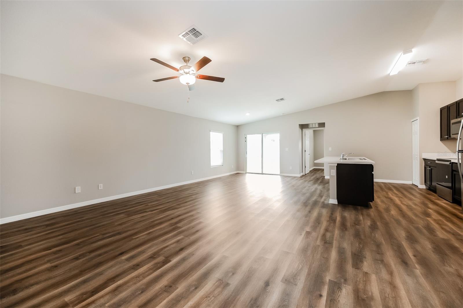3637 Starboard Ave Property Photo 3