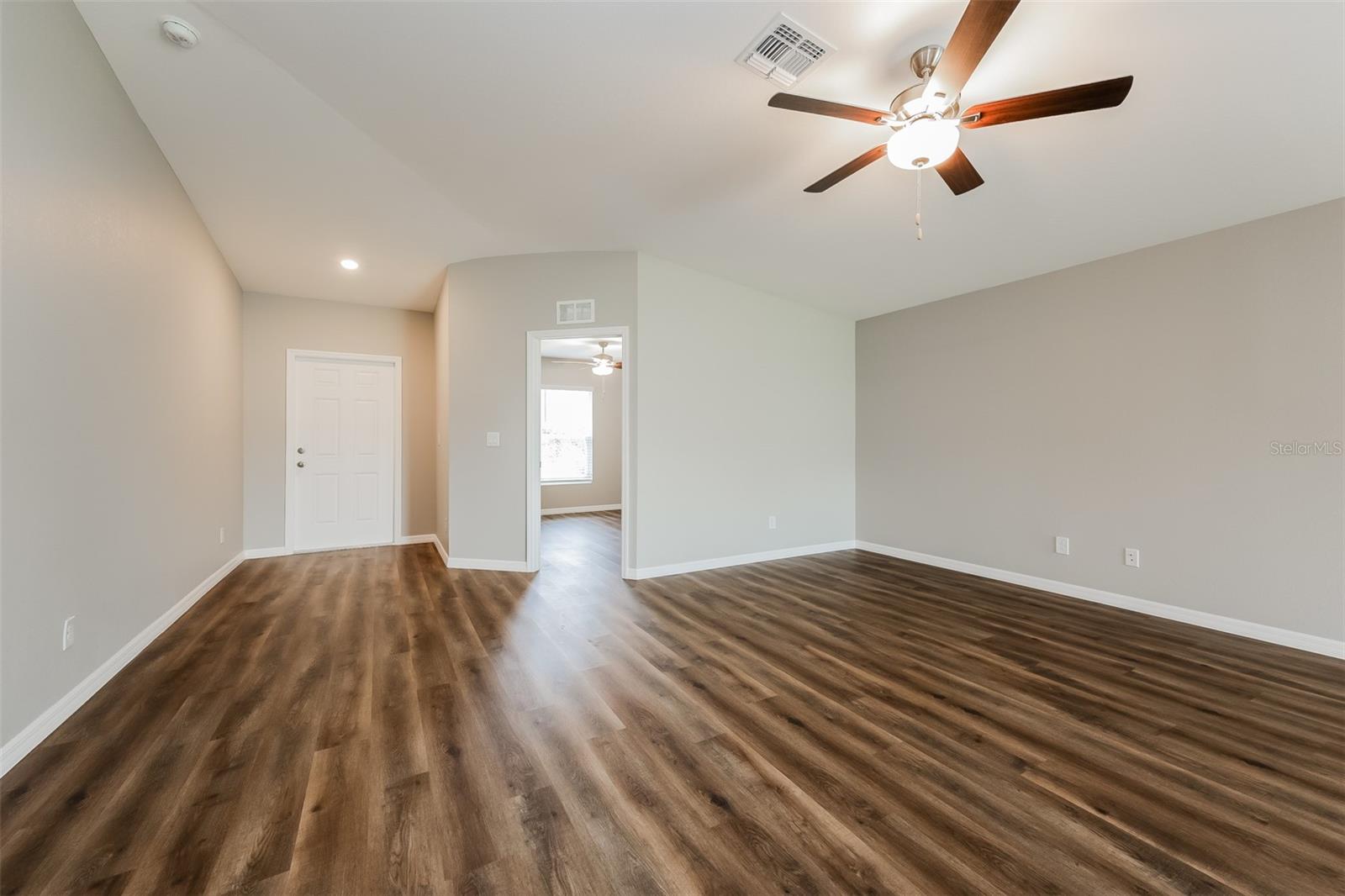 3637 Starboard Ave Property Photo 4