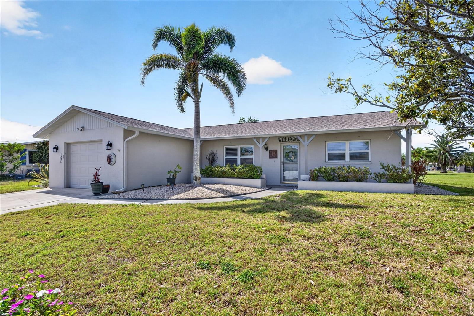 1255 Lincoln Dr Property Photo 1