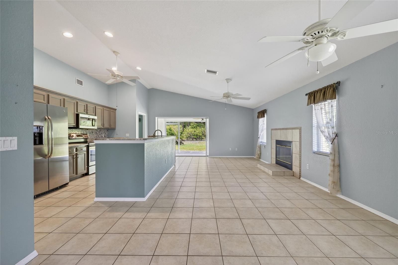 13440 Sw Pembroke Cir N Property Photo 6