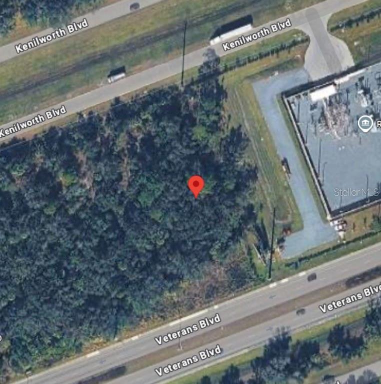 20383 Kenilworth Blvd Property Photo 2